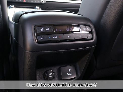 Used 2024 Hyundai Palisade SEL FWD image 8