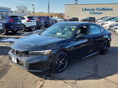 Used 2025 Honda Civic Sport image 3