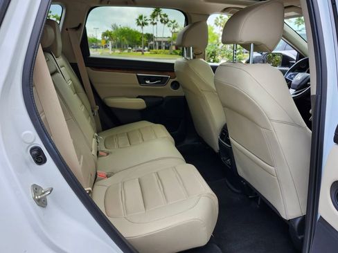 Certified 2019 Honda CR-V Touring image 18