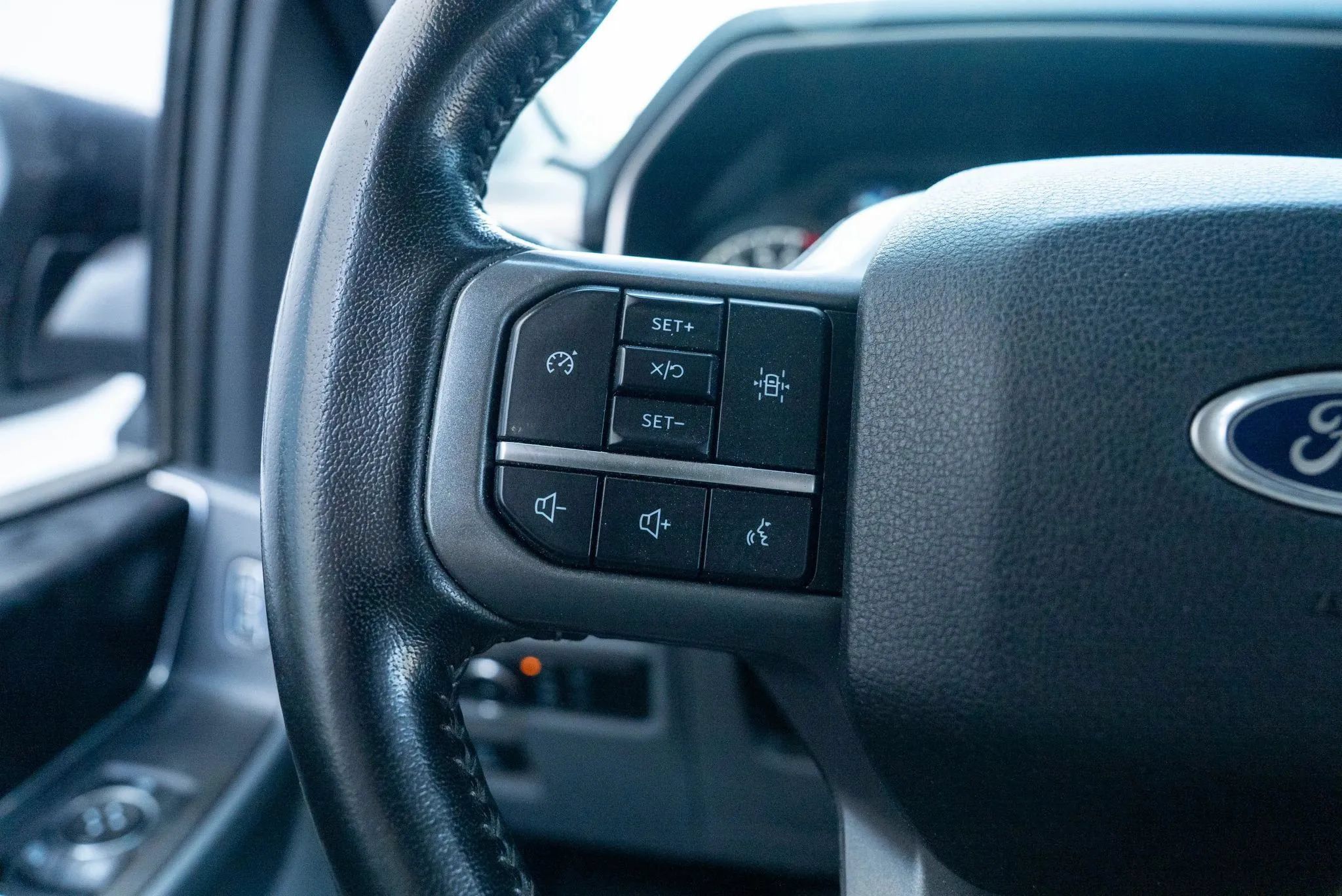 Used 2021 Ford F150 XLT w/ Equipment Group 302A High AWD/4WD image 13