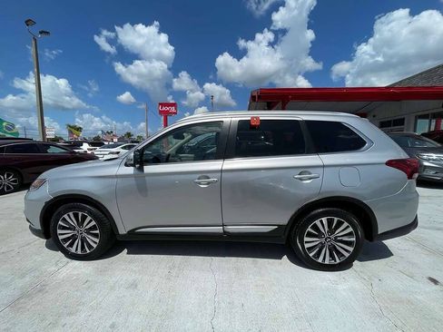 Used 2020 Mitsubishi Outlander SEL FWD image 5