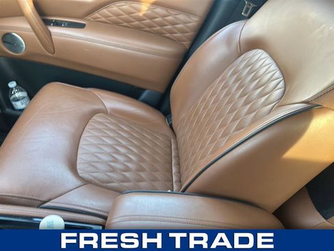 Used 2023 INFINITI QX80 Sensory w/ All-Season Package image 5