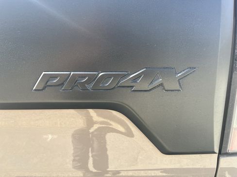 Used 2024 Nissan Titan PRO-4X w/ Pro-4x Convenience Package AWD/4WD image 37