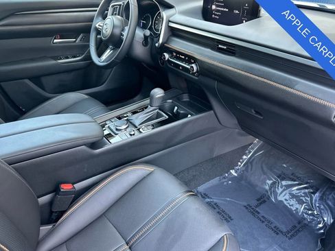 Used 2025 MAZDA CX-50 AWD 2.5 Hybrid w/ Premium Pkg image 18