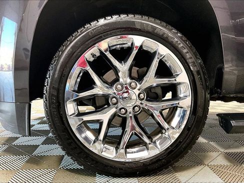 Used 2018 GMC Yukon XL Denali w/ Open Road Package image 8