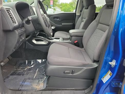 Used 2024 Nissan Frontier SV w/ SV Convenience Package AWD/4WD image 17
