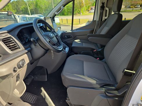 Certified 2023 Ford Transit 350 XLT RWD image 25
