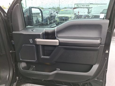 Used 2018 Ford F150 Platinum w/ Technology Package AWD/4WD image 22