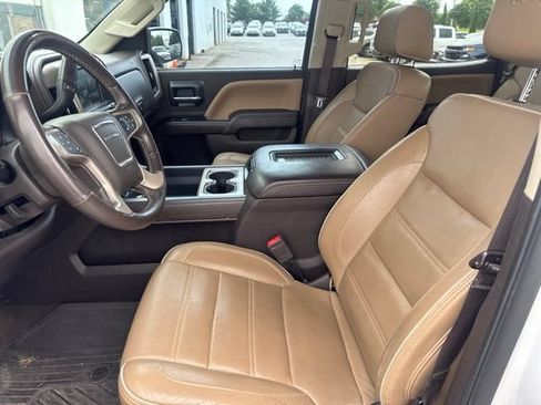 Used 2018 GMC Sierra 1500 Denali w/ Denali Ultimate Package AWD/4WD image 10