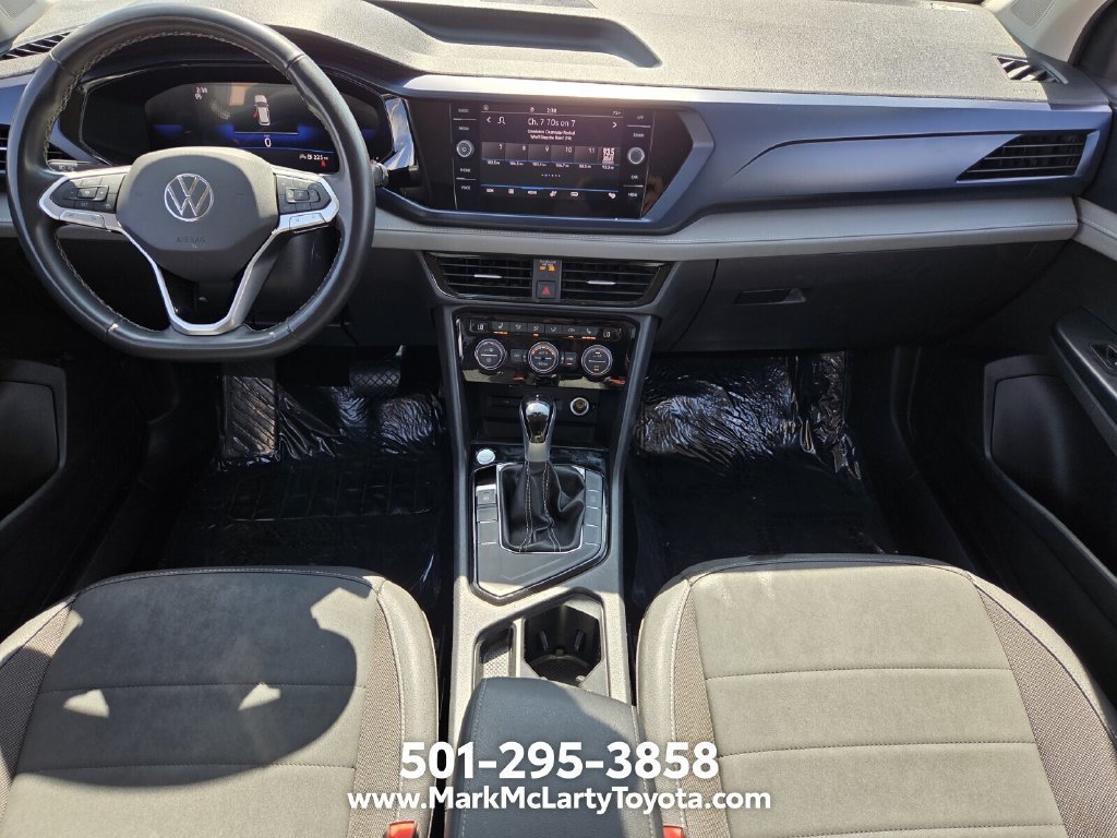 Used 2024 Volkswagen Taos SE FWD image 12