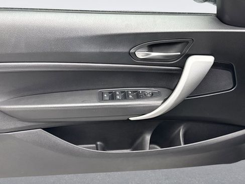 Used 2016 BMW M235i xDrive Convertible image 9