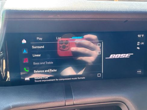 Used 2020 Porsche Taycan 4S w/ Premium Package image 33