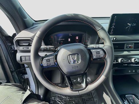New 2026 Honda Pilot Sport image 10