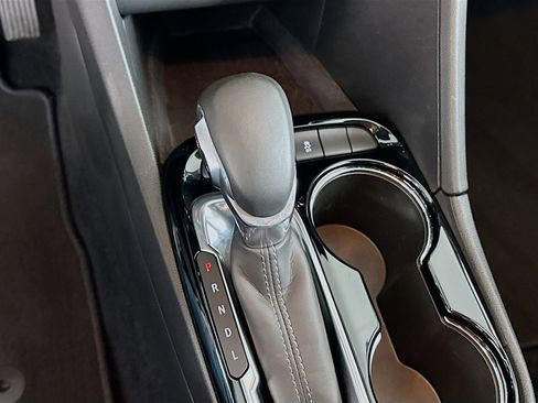 Used 2025 Buick Encore GX Preferred image 25