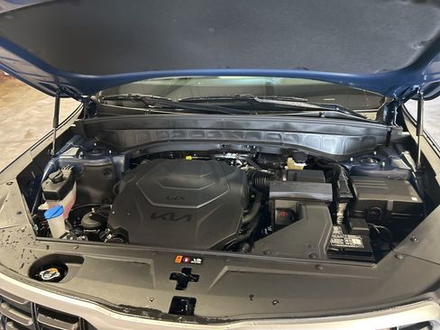 New 2025 Kia Telluride S image 28