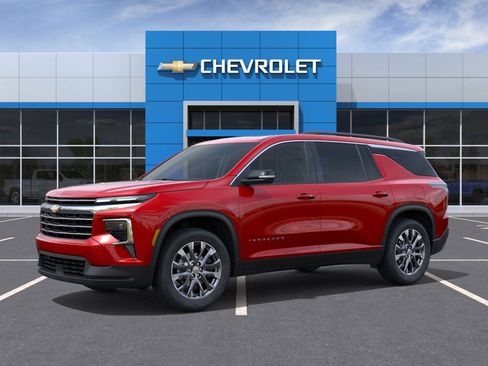 New 2026 Chevrolet Traverse LT w/ Sun and Wheel Package AWD/4WD image 2