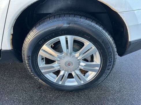 Used 2016 Cadillac SRX Luxury w/ Driver Awareness Package image 30