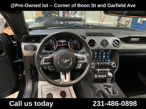 Used 2018 Ford Mustang Coupe w/ Equipment Group 101A RWD image 17