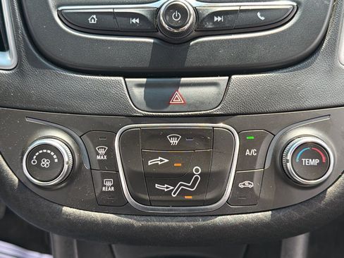 Used 2017 Chevrolet Malibu LS FWD image 22
