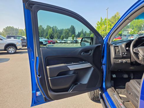 Used 2018 Chevrolet Colorado ZR2 AWD/4WD image 24