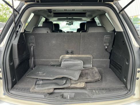 Used 2016 GMC Acadia SLT w/ Open Road Package AWD/4WD image 13