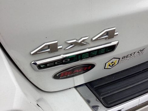 Used 2014 Jeep Grand Cherokee Limited w/ Luxury Group II image 19