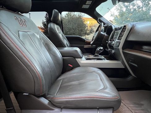 Used 2015 Ford F150 King Ranch w/ Equipment Group 601A Luxury AWD/4WD image 27