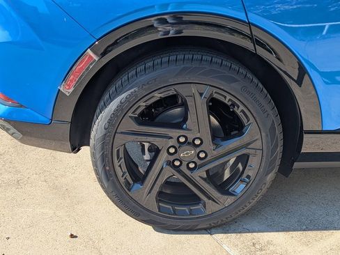 New 2026 Chevrolet Equinox EV RS FWD image 3