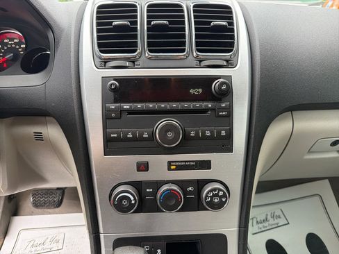 Used 2010 GMC Acadia SL AWD/4WD image 11