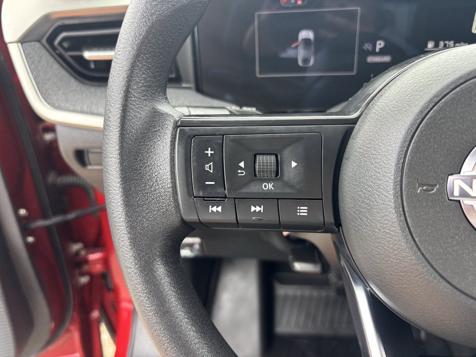 Used 2026 Nissan Kicks SV FWD image 28