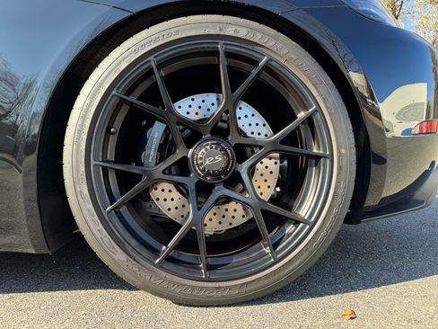 Used 2025 Porsche 718 Cayman GT4 RS image 71