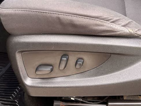 Used 2018 Chevrolet Silverado 1500 LT w/ Texas Edition AWD/4WD image 30