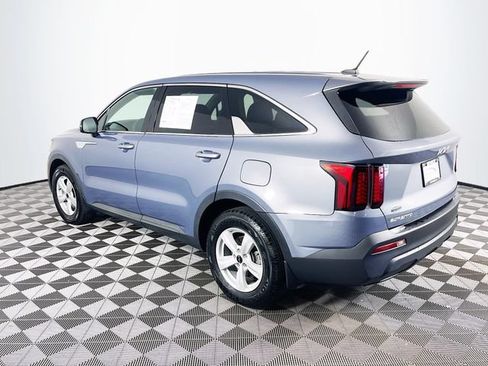 Used 2023 Kia Sorento LX FWD image 6