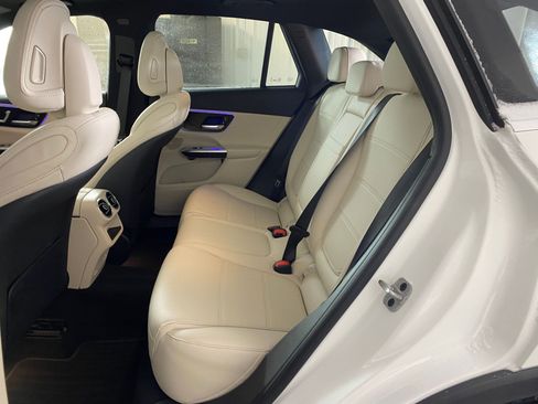 Used 2026 Mercedes-Benz GLC 300 4MATIC image 14