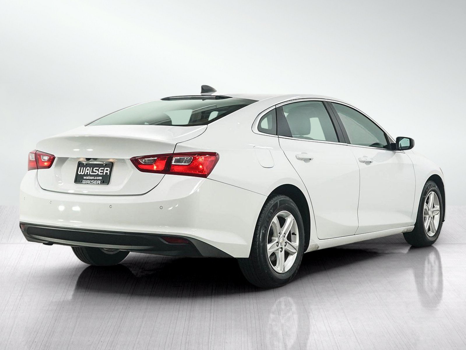 Used 2020 Chevrolet Malibu LS w/ Driver Confidence Package II FWD image 5