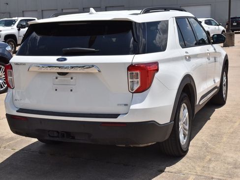 Used 2020 Ford Explorer XLT w/ Comfort Package AWD/4WD image 6