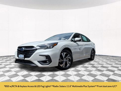 Used 2025 Subaru Legacy Premium AWD/4WD image 2
