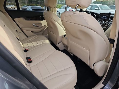Used 2018 Mercedes-Benz GLC 300 GLC 300 image 13