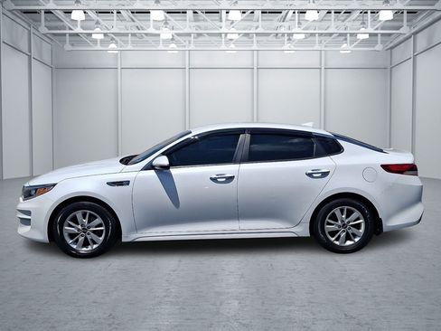 Used 2018 Kia Optima LX FWD image 6