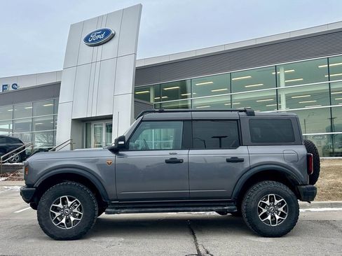 Certified 2023 Ford Bronco Badlands image 2