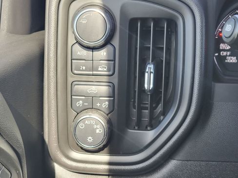 Used 2025 Chevrolet Silverado 1500 Custom image 16