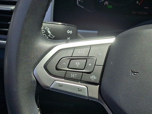 Used 2023 Volkswagen Atlas SE w/ Panoramic Sunroof Package AWD/4WD image 23