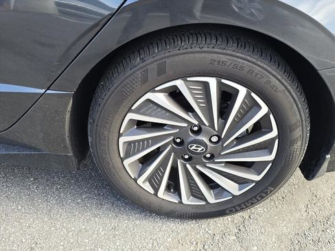 Used 2025 Hyundai Sonata SEL image 12
