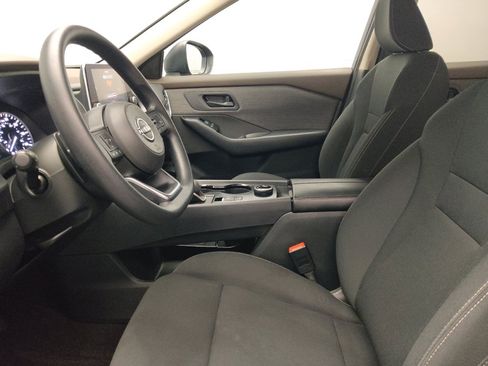 Used 2023 Nissan Rogue S image 17