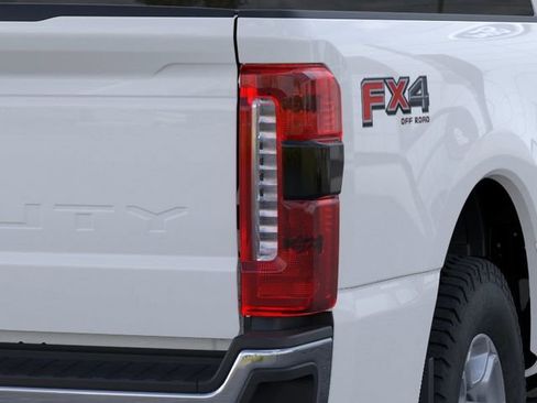 New 2026 Ford F350 XLT w/ 360-Degree Camera Package AWD/4WD image 21