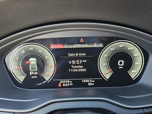 Used 2022 Audi Q5 2.0T Premium Plus w/ Premium Plus Package image 12