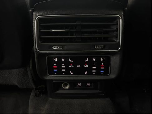 Used 2021 Audi Q7 3.0T Premium Plus w/ Executive Package image 29