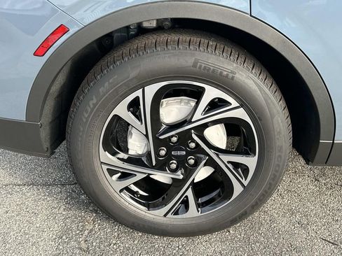 New 2026 Lincoln Nautilus Premier w/ Equipment Group 102A image 17