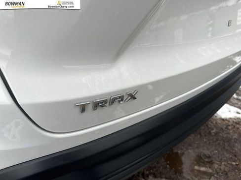 Used 2024 Chevrolet Trax LS w/ Driver Confidence Package image 22