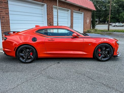 Used 2019 Chevrolet Camaro SS RWD image 36